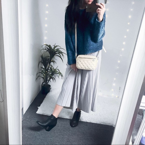 Sweaters - Blue Crew Neck Sweater Sweaters - Blue Crew Neck Sweater